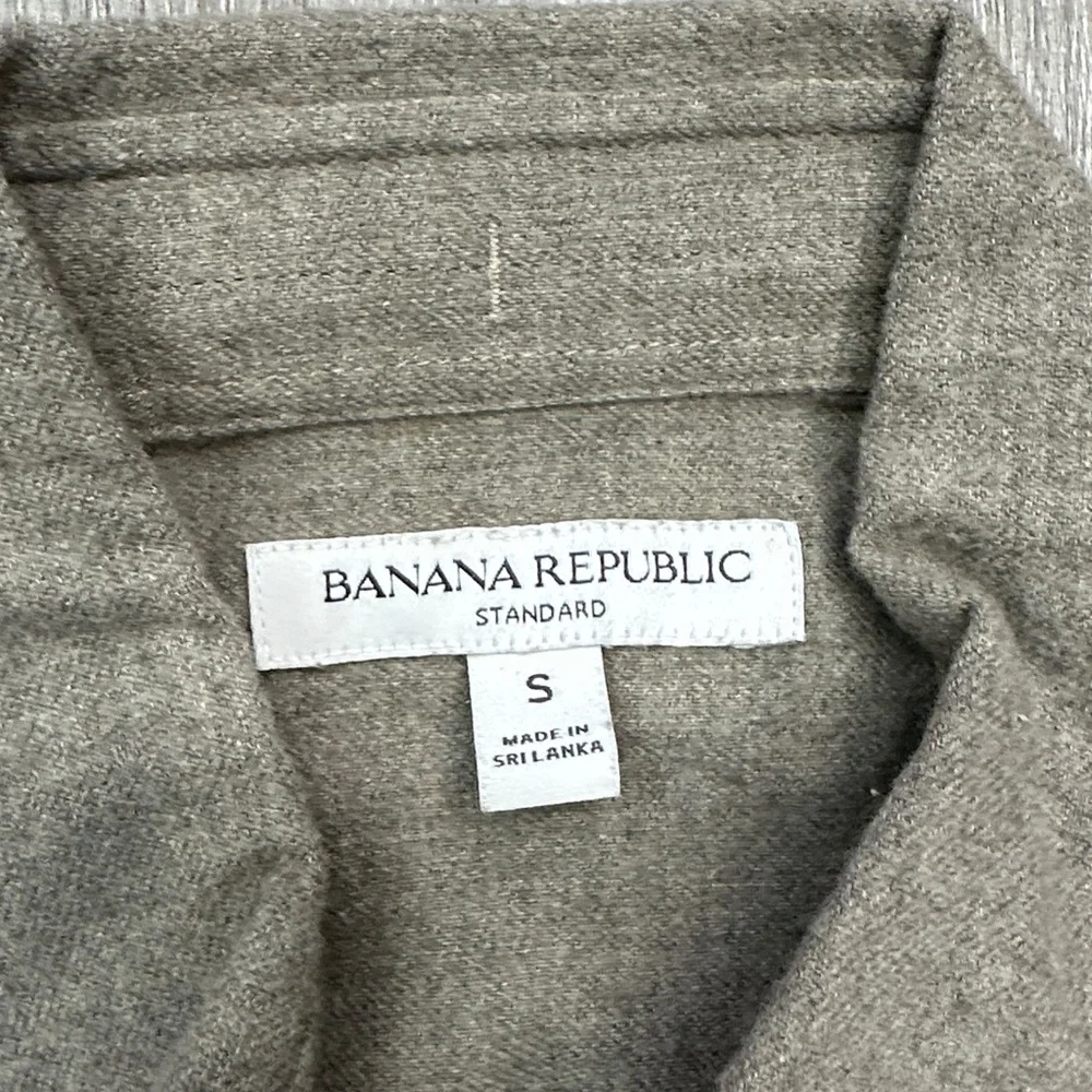 Banana Republic Men's STANDARD-FIT LIGHTWEIGHT FLANNEL SHIRT Casual Button-Down